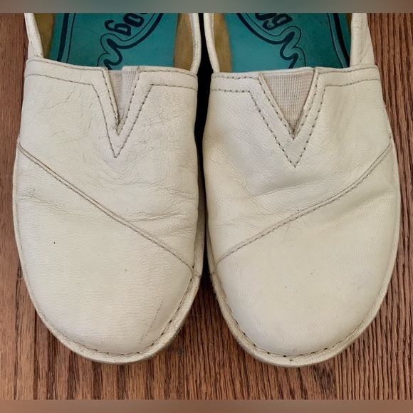 groundhog Slip On Sz 8 Cream Leather Rubber Sole Ballet - Picture 5 of 12